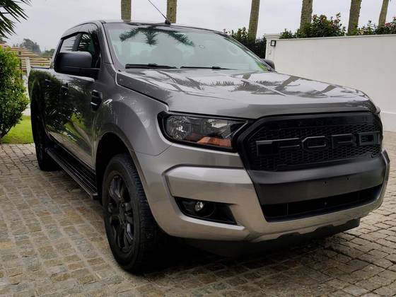 FORD RANGER 2.2 XLS 4X4 CD 16V DIESEL 4P AUTOMÁTICO